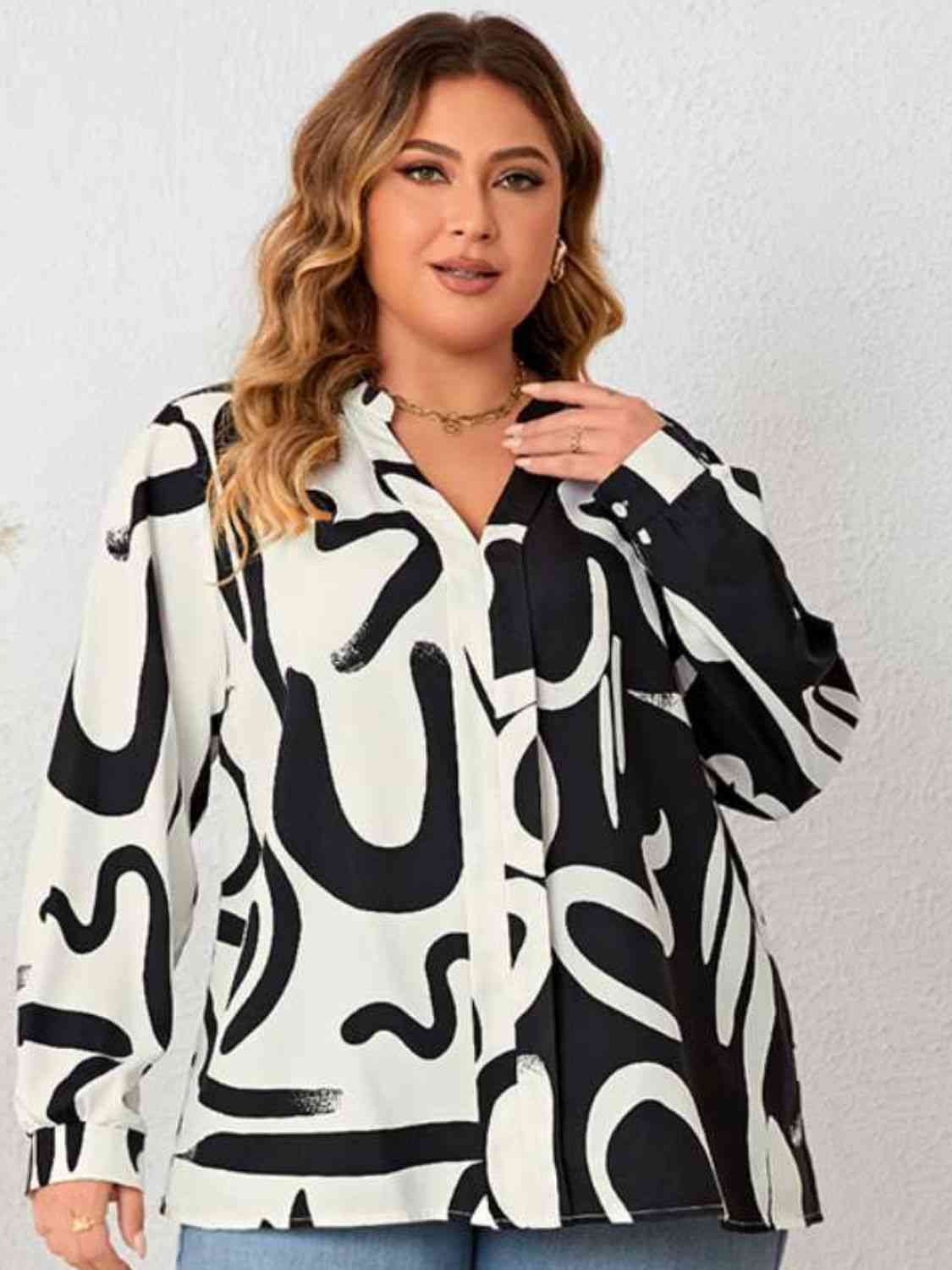 Plus Size V Neck Contrast Color Printed Shirt